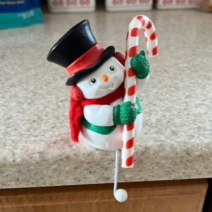 Holiday stocking hanger